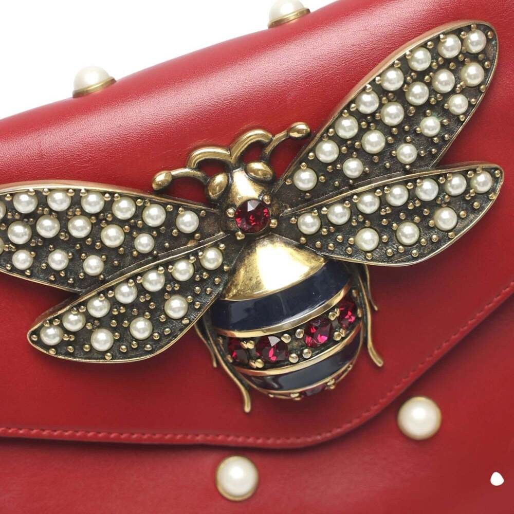 GUCCI Authentic Red Pearl Leather Shoulder Bag - Picture 10 of 14